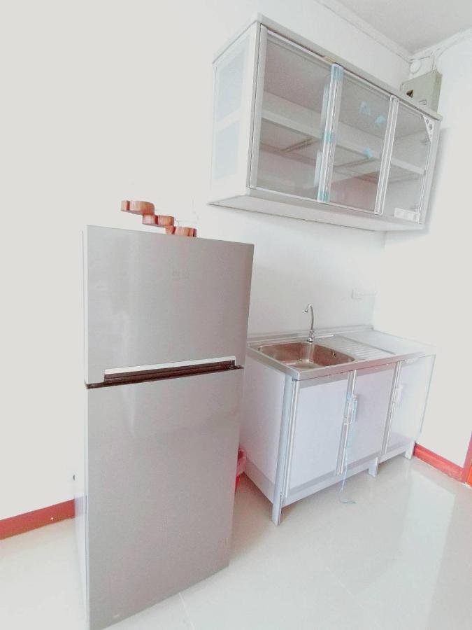 Supanich Condo Opposite The Train Station Chiangmai Chiang Mai Zewnętrze zdjęcie