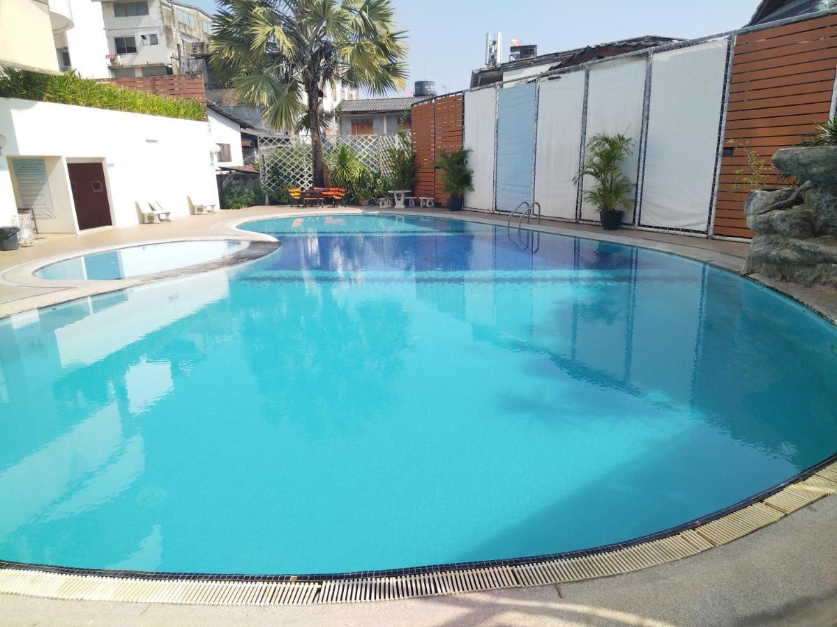 Supanich Condo Opposite The Train Station Chiangmai Chiang Mai Zewnętrze zdjęcie